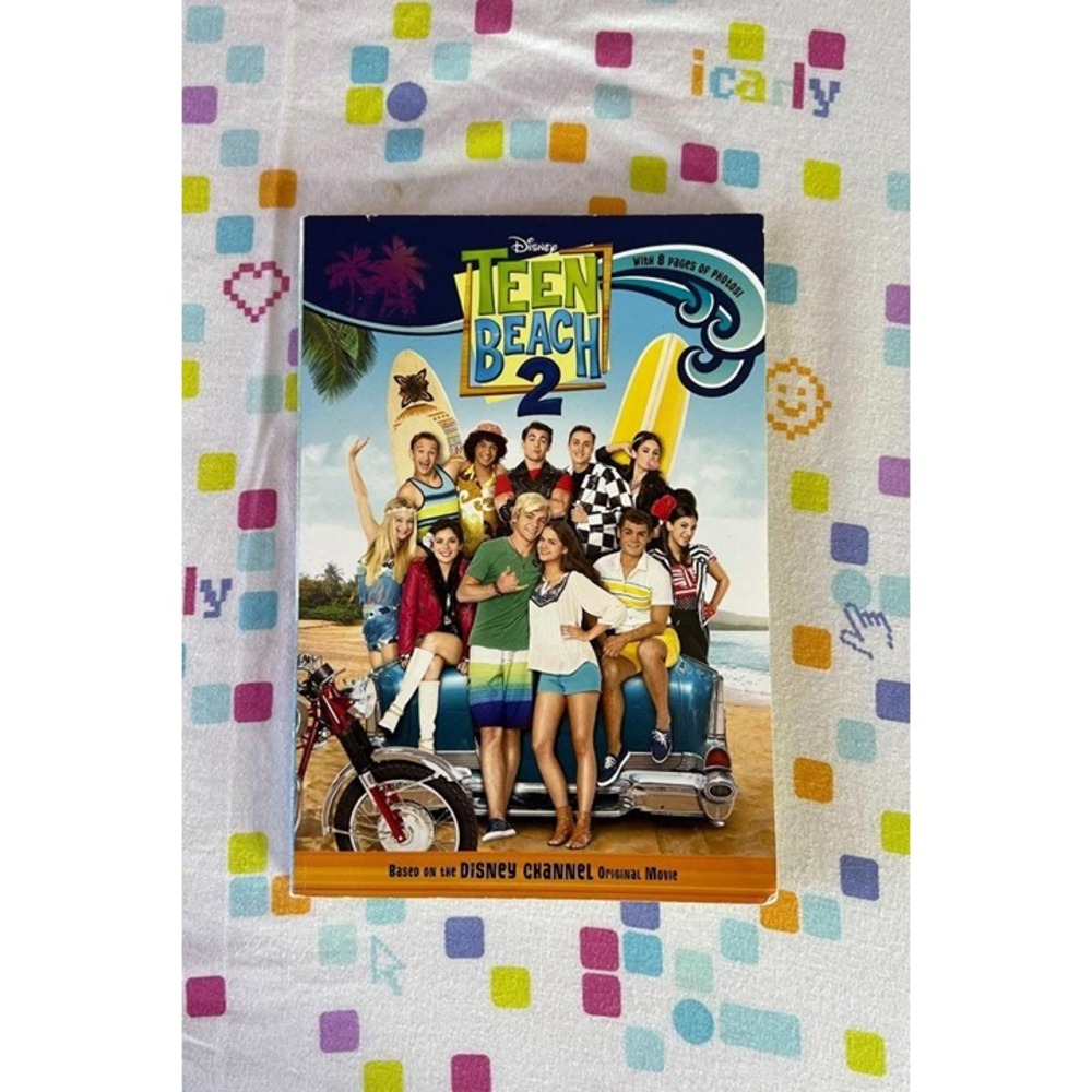 TEEN‎ BEACH 2 BOOK